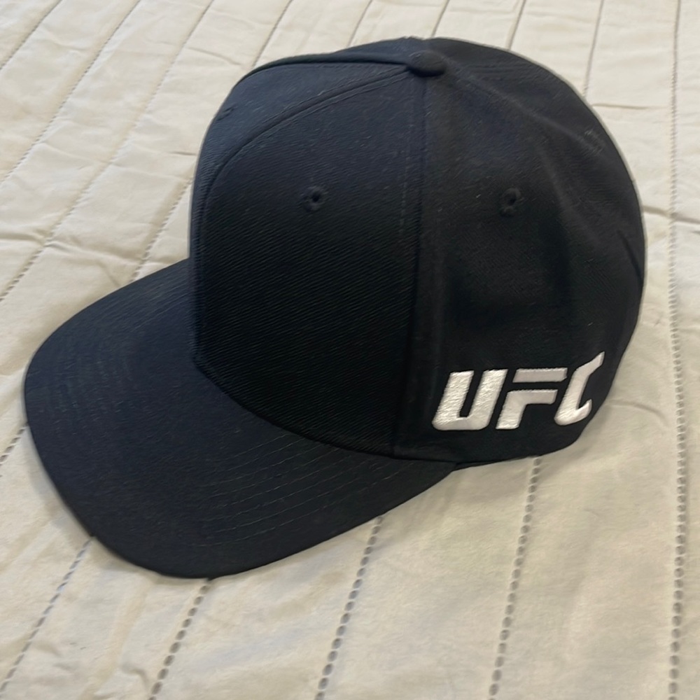 Men’s Reebok UFC SnapBack hat
